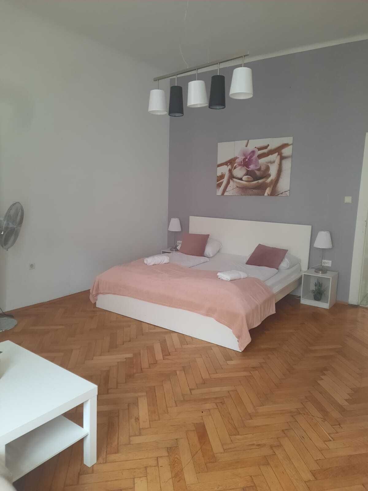 基础公寓 | 熨斗/熨板、免费 WiFi