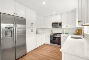 Fridge, microwave, oven, dishwasher - Beachside on B  - Updated cottage just steps to beach (St. Augustine Beach)