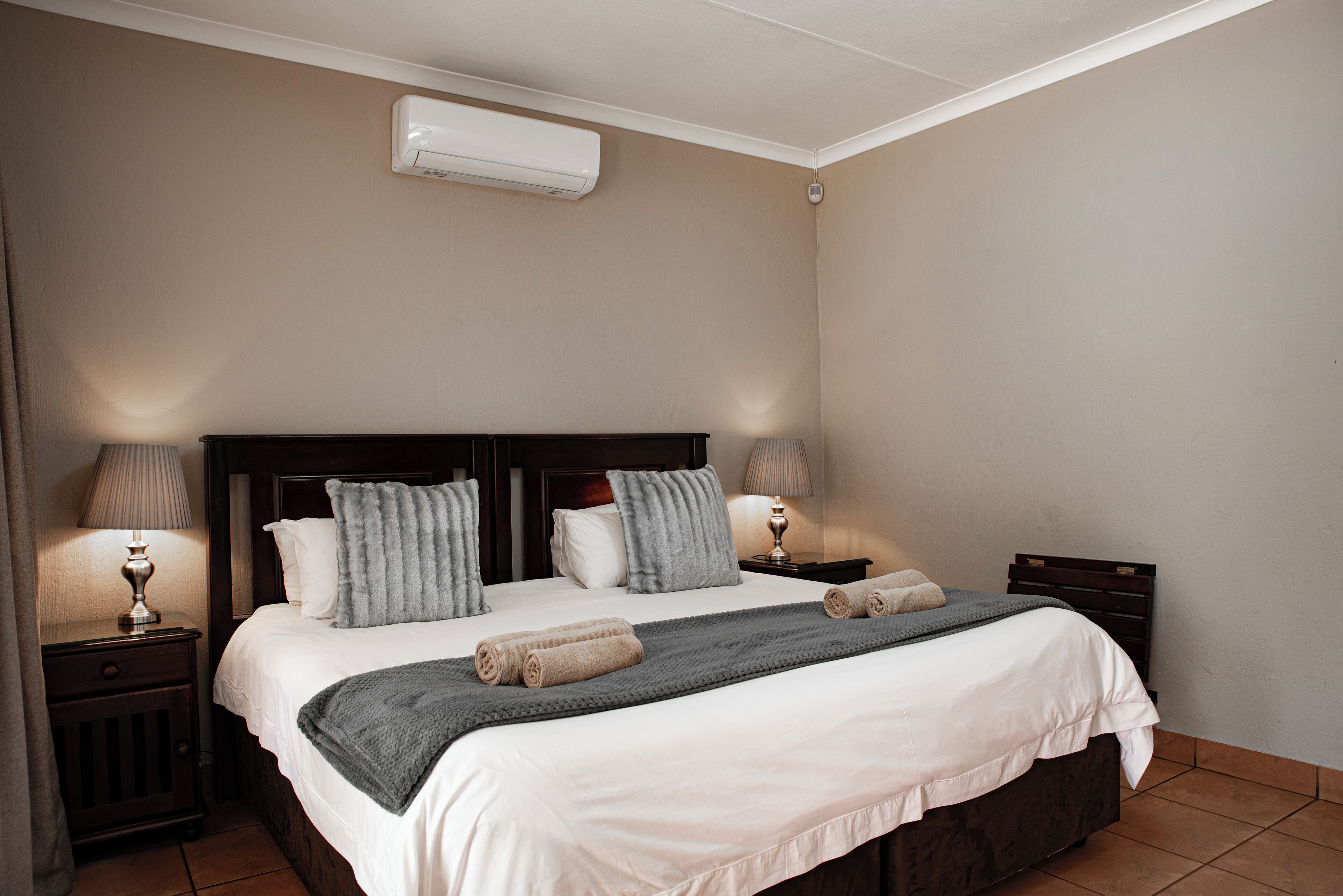 Chalet | Laptop workspace, free WiFi