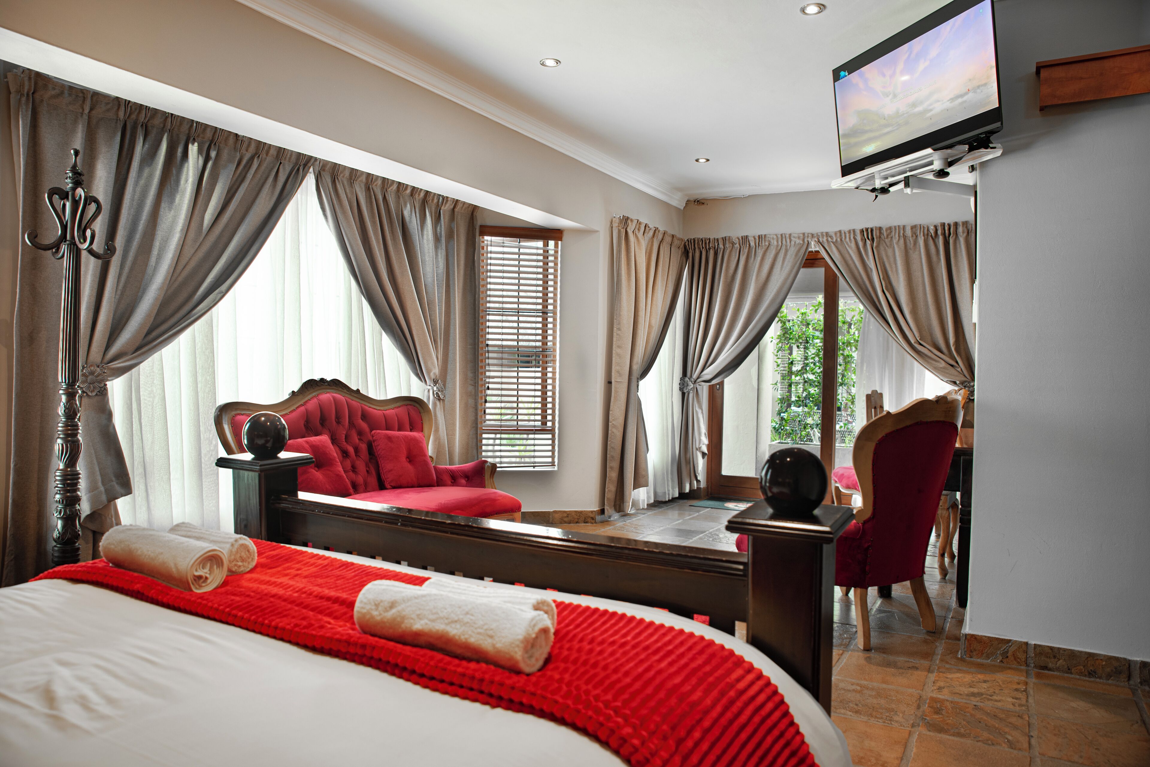 Executive Suite, Garden View