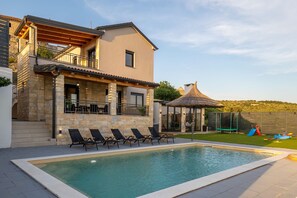 A heated pool - Villa Aurana ZadarVillas (Vrana)