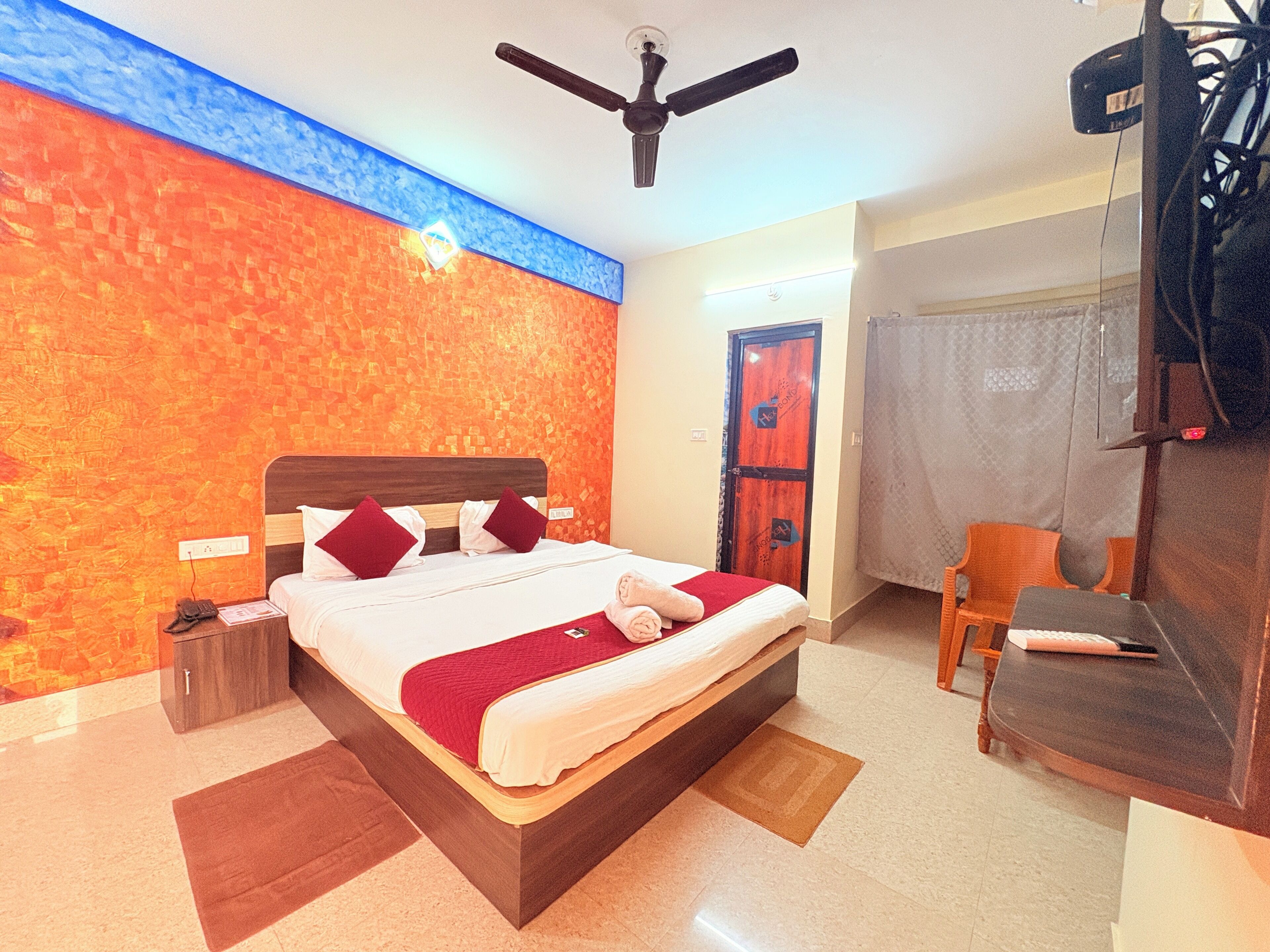 豪華雙人房, 城市景觀 | 書桌、免費無線上網