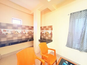 Double Room | Desk, free WiFi