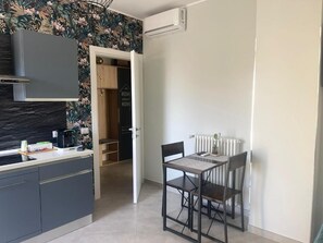 Dining - Domitian Home, a comfortable apartment in the historic center with private parking (Albano Laziale)