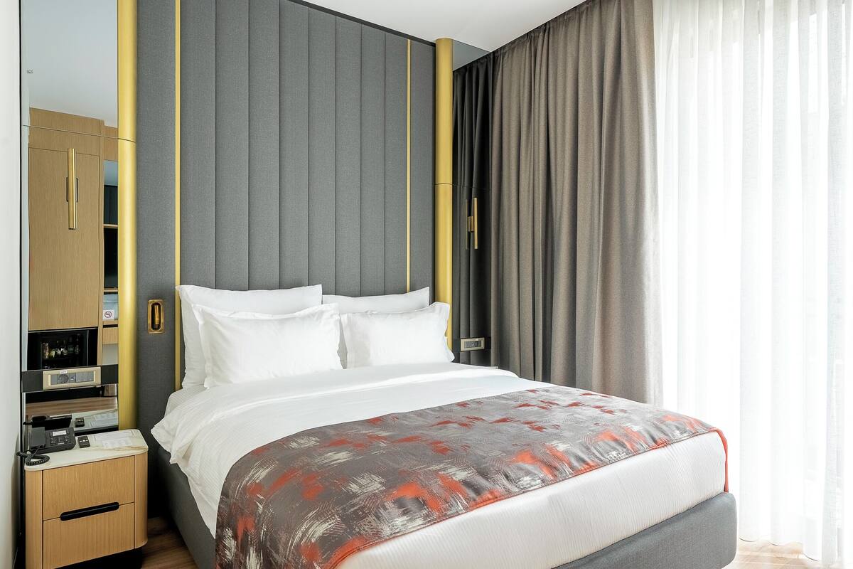 Dobbeltrom – standard | Sengetøy av topp kvalitet, memory foam-senger, minibar og safe på rommet