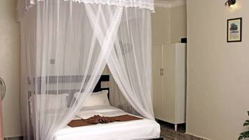 Classic Single Room, Balcony, Garden View | Desk, laptop workspace, free WiFi