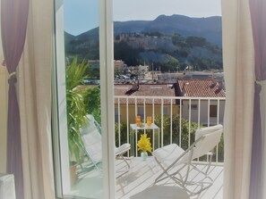 Interior - Apartment 'Le Bellavista' with Sea View, Balcony, Wi-Fi and Parking (Cassis)