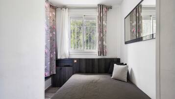 Bügeleisen/Bügelbrett, WLAN, Bettwäsche