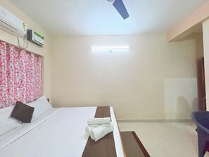 Deluxe Double Room, Air conditioning, City View - Bay inn Puri (Brahmagiri)