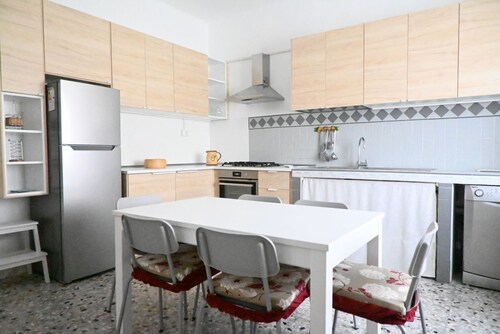 S352 – Sirolo, Spacious and Comfortable Apartment with Wi-Fi