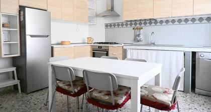 S352 â Sirolo, Spacious and Comfortable Apartment with Wi-Fi