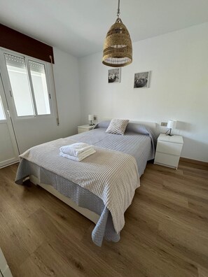 Room - PortoHome Ático | Penthouse with views on the Camino de Santiago (Portomarín)