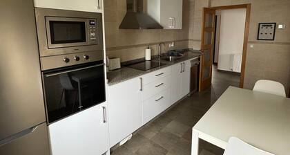 PortoHome 2 | Entire house ideal for groups on the Camino de Santiago!