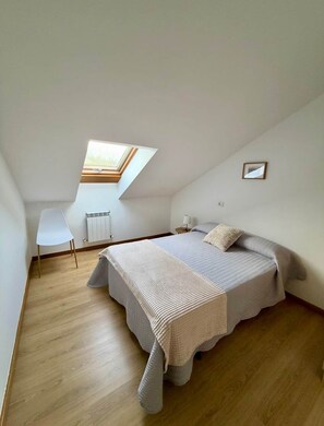 4 chambres, Wi-Fi, draps fournis