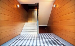 Interior - Private Garden Flat, 2 Min walk to RED LINE M1, Direct to Duomo in 15 min (Milano)
