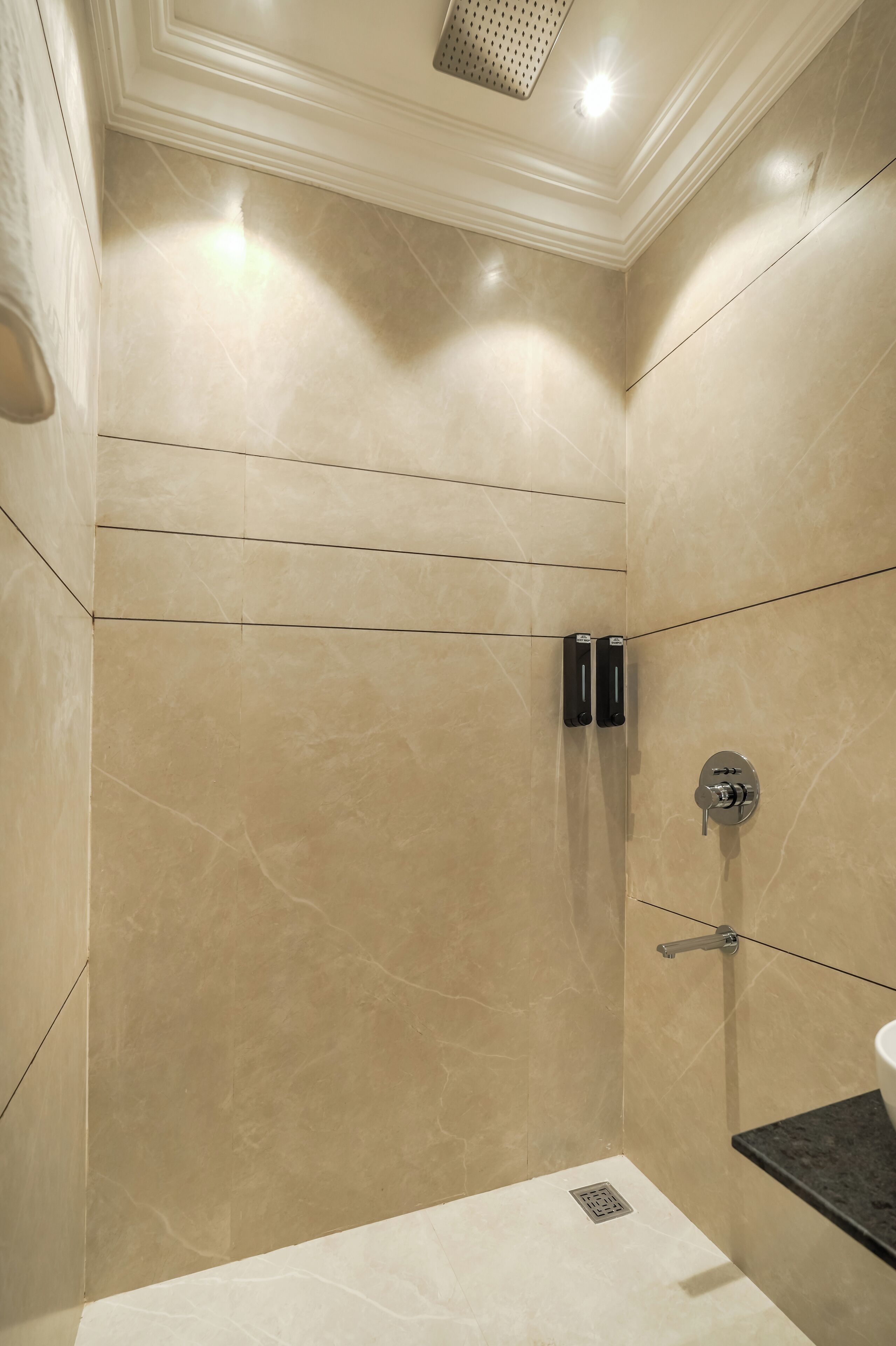 Dobbeltrom – deluxe | Bad | Dusj, håndklær, såpe og sjampo