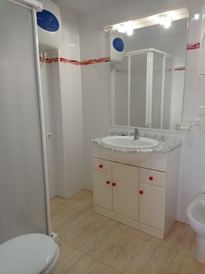 Shower, towels - Infante E6-10º Solo familias! (Playa de Gandía)