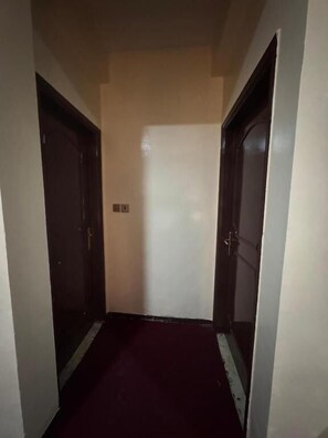 Chambre Quadruple Deluxe, vue ville | Intérieur