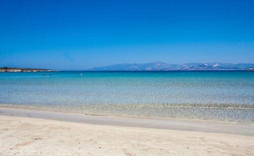 Beachfront Bocamviglies Room - Naoussa Aegean View