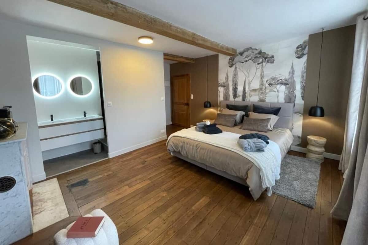 Deluxe Double Room, Garden View | Free WiFi, wheelchair access