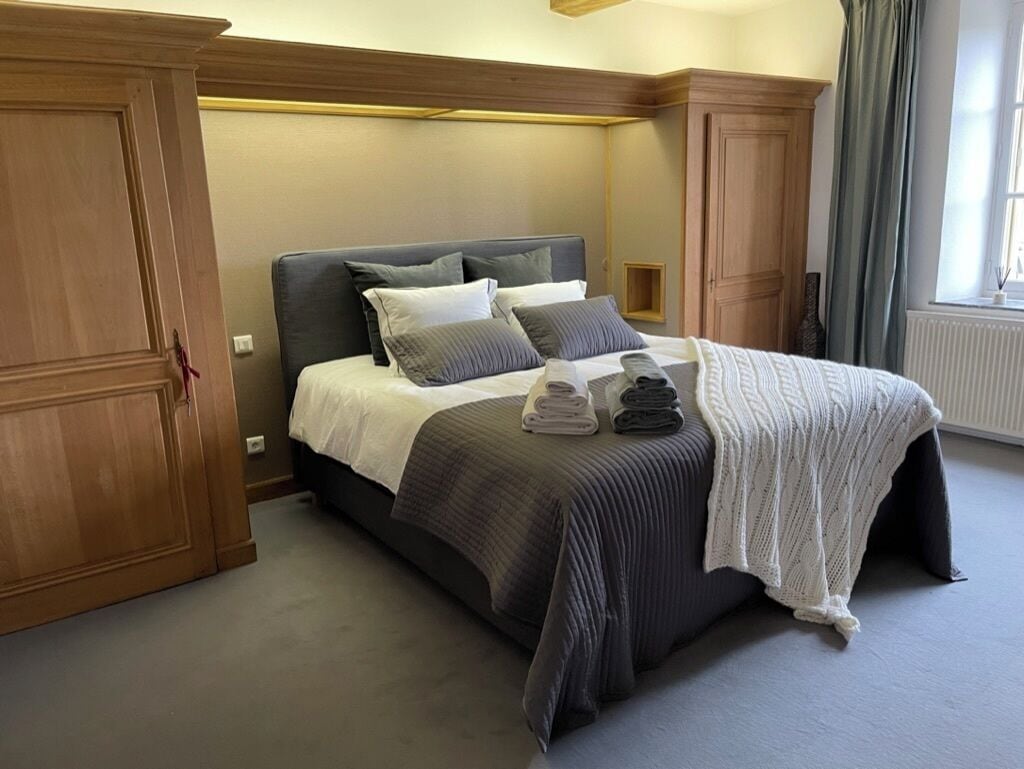 Free WiFi, wheelchair access