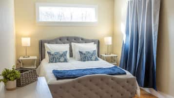 Bureau, fer et planche à repasser, Wi-Fi, draps fournis