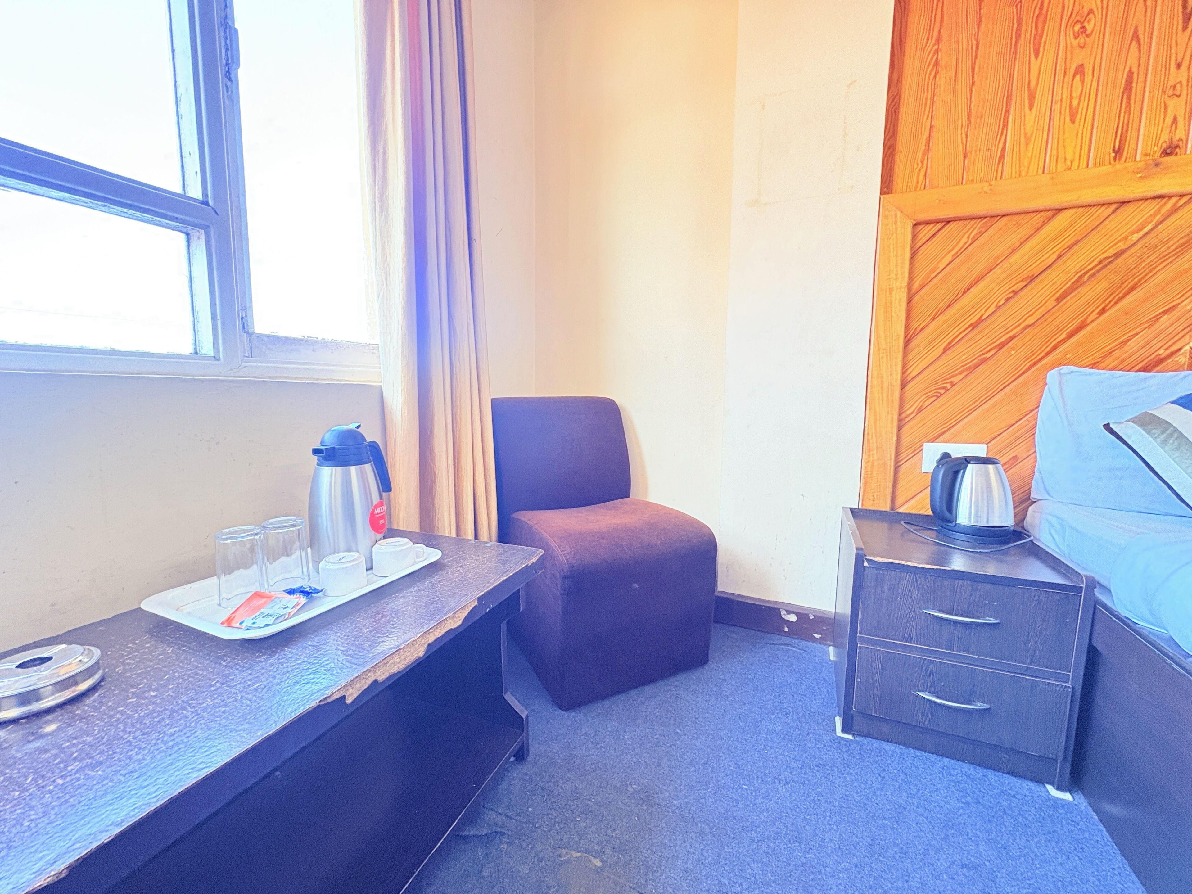 Deluxe Double Room, Mountain View | Desk, free WiFi