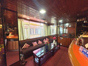 Lobby - Hotel Valentino Darjeeling (Darjeeling)