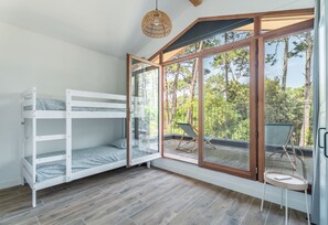 4 bedrooms, iron/ironing board, travel cot, free WiFi - Villa Obsiblue à l'Herbe - Heated pool - Air conditioning - Boules pitch (Lège-Cap-Ferret)