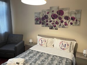 4 Schlafzimmer, Bügeleisen/Bügelbrett, WLAN, Bettwäsche