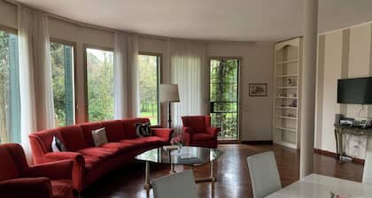 B&B Villa MASE - In the Heart of the City but in the Tranquility of its Green!