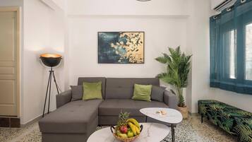 Apartment, Balcony, Sea View | Living area | 45-inch flat-screen TV with digital channels, Netflix, Hulu
