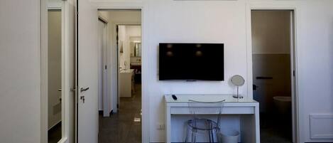 3 Schlafzimmer, BĂŒgeleisen/BĂŒgelbrett, WLAN, BettwĂ€sche