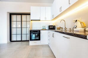 Private kitchen - Panorama Supreme by Aesthaven - 2 bedroom apartment (Batumi)