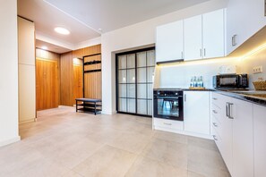 Private kitchen - Panorama Supreme by Aesthaven - 2 bedroom apartment (Batumi)