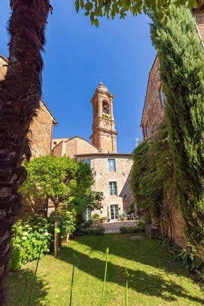 Exterior - Historical Palace with pool (Città della Pieve)
