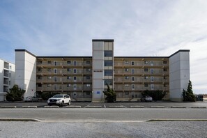 Exterior - Two bedroom, two bath oceanfront escape on 126th Street (Ocean City)