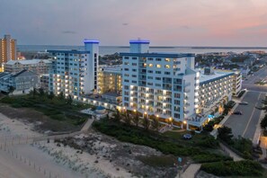 Exterior - One bedroom condo in the desirable Princess Royal, on the ocean with a large indoor pool (Ocean City)