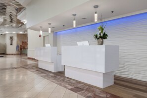 Lobby - One bedroom condo in the desirable Princess Royal, on the ocean with a large indoor pool (Ocean City)