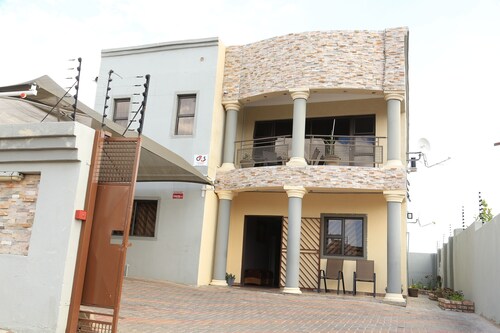 Welcoming bed & breakfast with AC in Windhoek