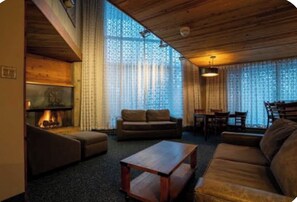 Living area - Snowbird Iron Blosam Loft Suite, slope side, mtn view, full kitchen, fireplace (Sandy)