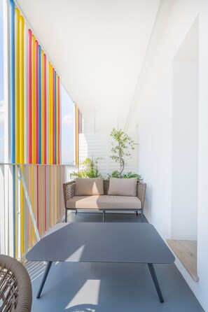 Terrace/patio - Hotel with swimming pool in Olbia (Olbia)