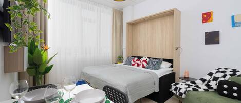 熨斗/熨衫板、可攜式嬰兒床、Wi-Fi、床單