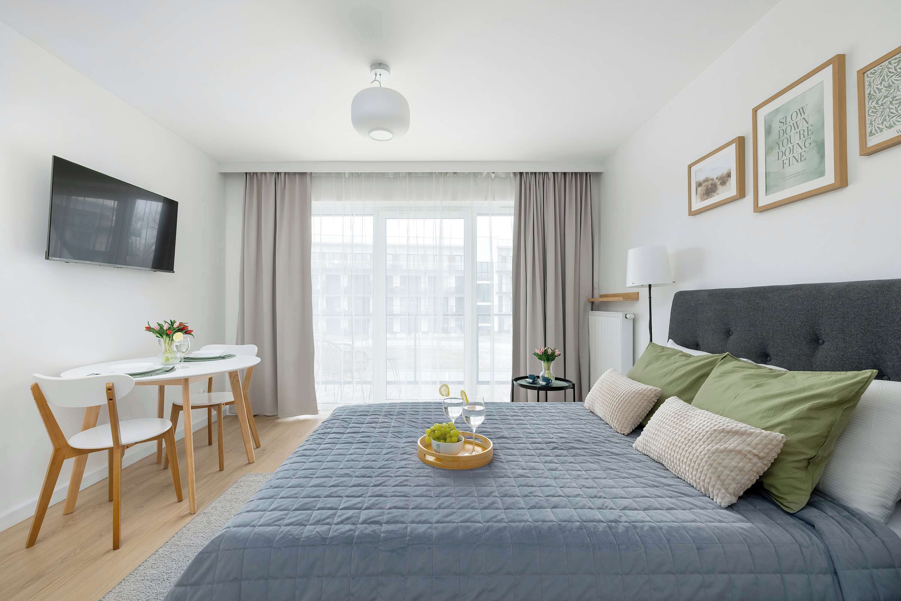 Bügeleisen/Bügelbrett, Reisekinderbett, WLAN, Bettwäsche