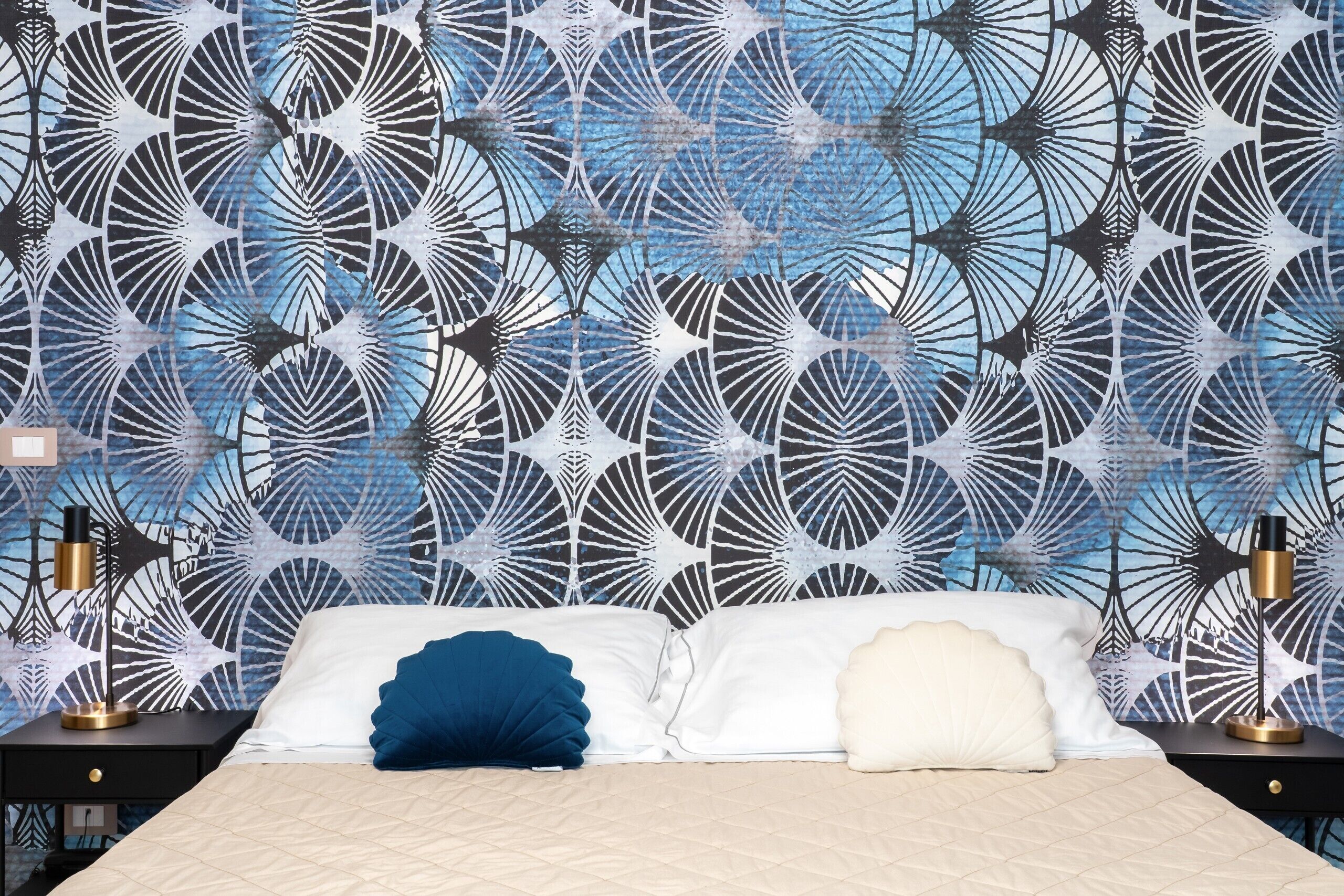 Economy Double or Twin Room | In-room safe, desk, laptop workspace, soundproofing