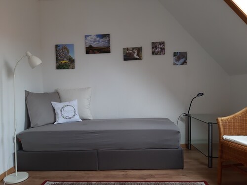 Ferienhaus in Dorfrandlage nahe Güstrow für 5 Gäste +Kind