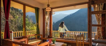 LiveAway Mussoorie Kempty by PACK