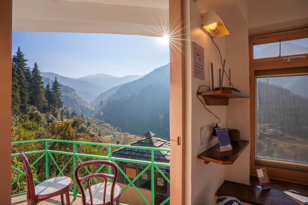 Deluxe Studio, Balcony, Valley View | Interior
