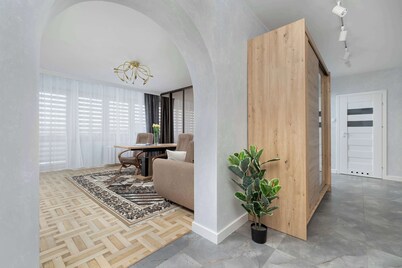 Spacious Apartment | 3 Bedrooms and Balcony