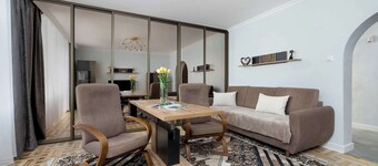 Kolorowa 14 Rzeszów | Spacious Apartment | 3 Bedrooms | Balcony